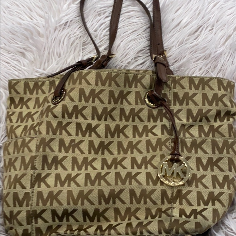 Authentic MICHAEL KORS BAG